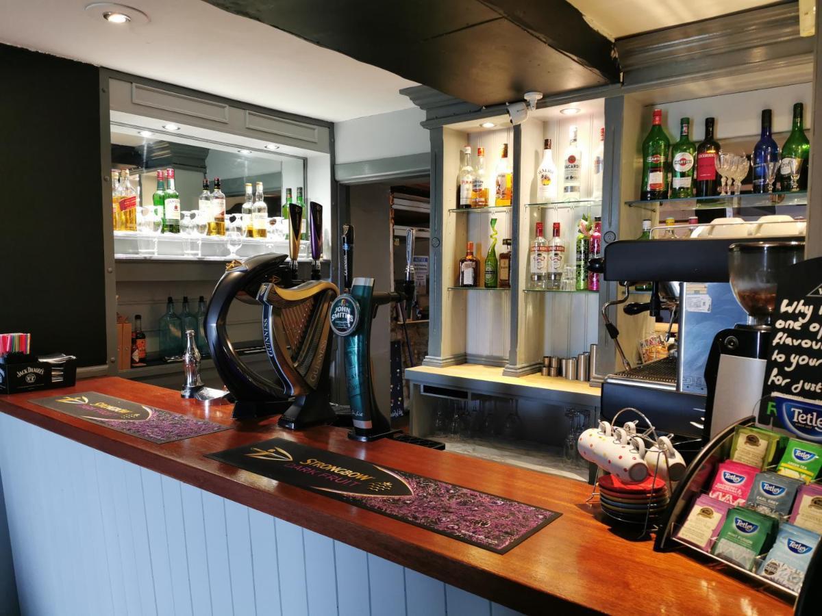 The Manor House Inn コンセット エクステリア 写真