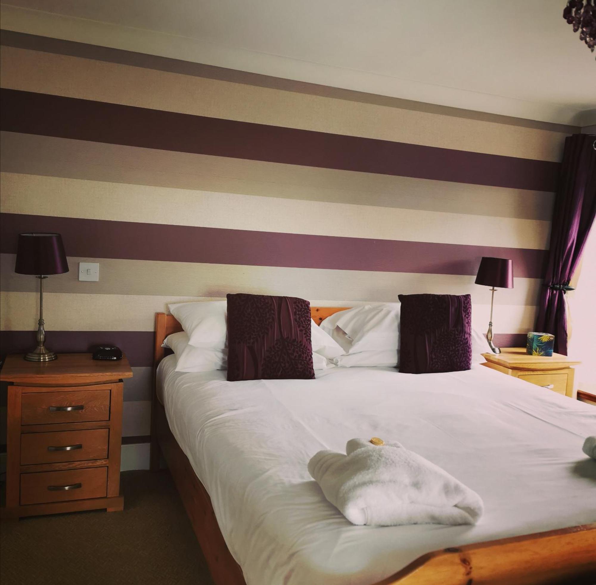 The Manor House Inn コンセット 部屋 写真