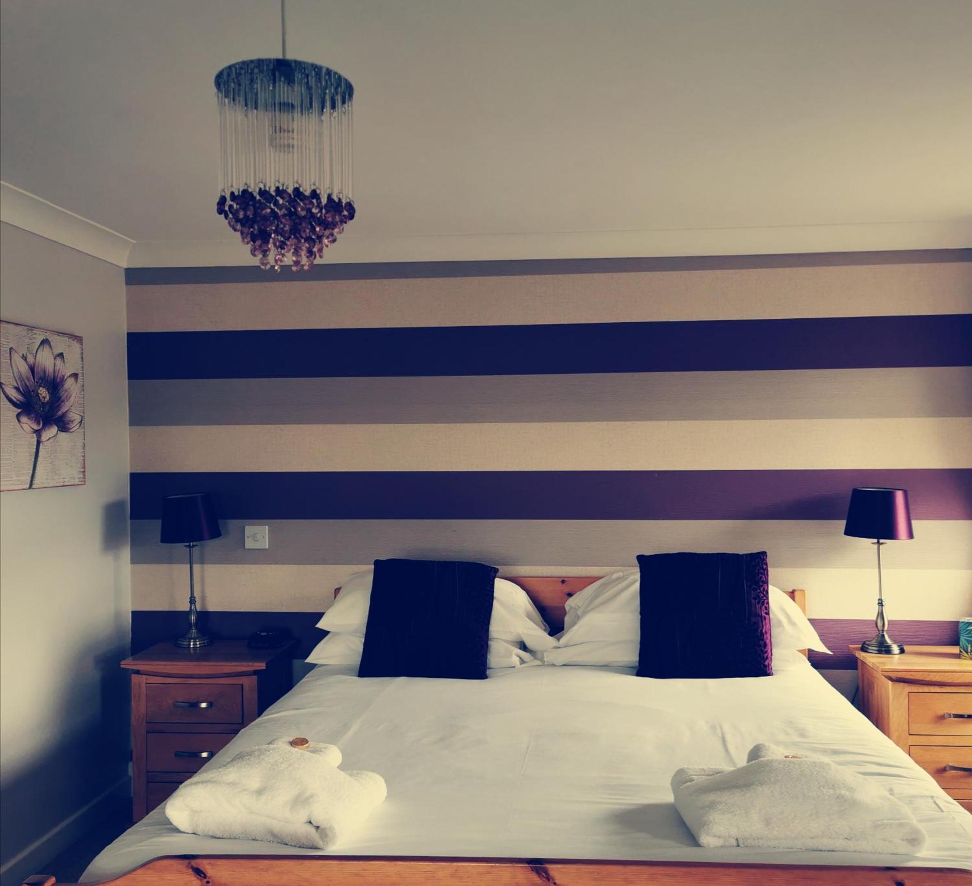 The Manor House Inn コンセット 部屋 写真