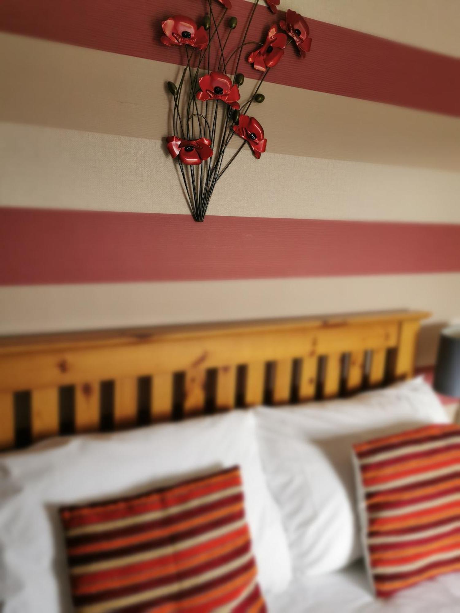 The Manor House Inn コンセット 部屋 写真